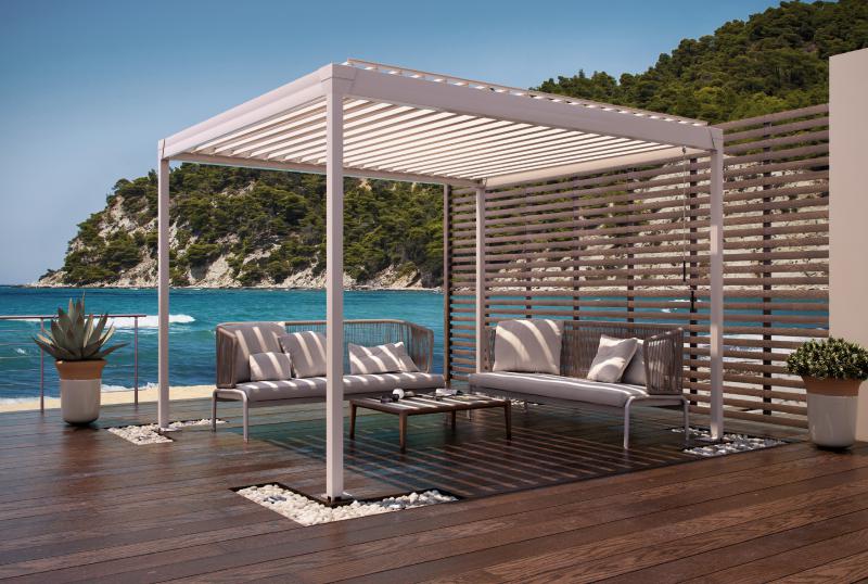 The manually adjustable freestanding pergola