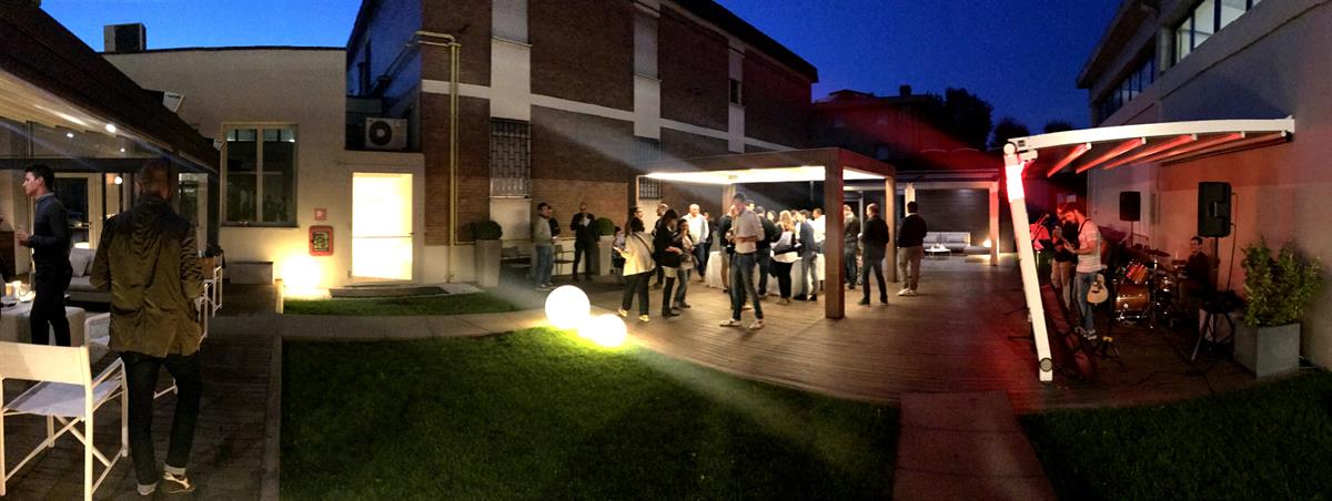 Corradi White Night: La Gallery