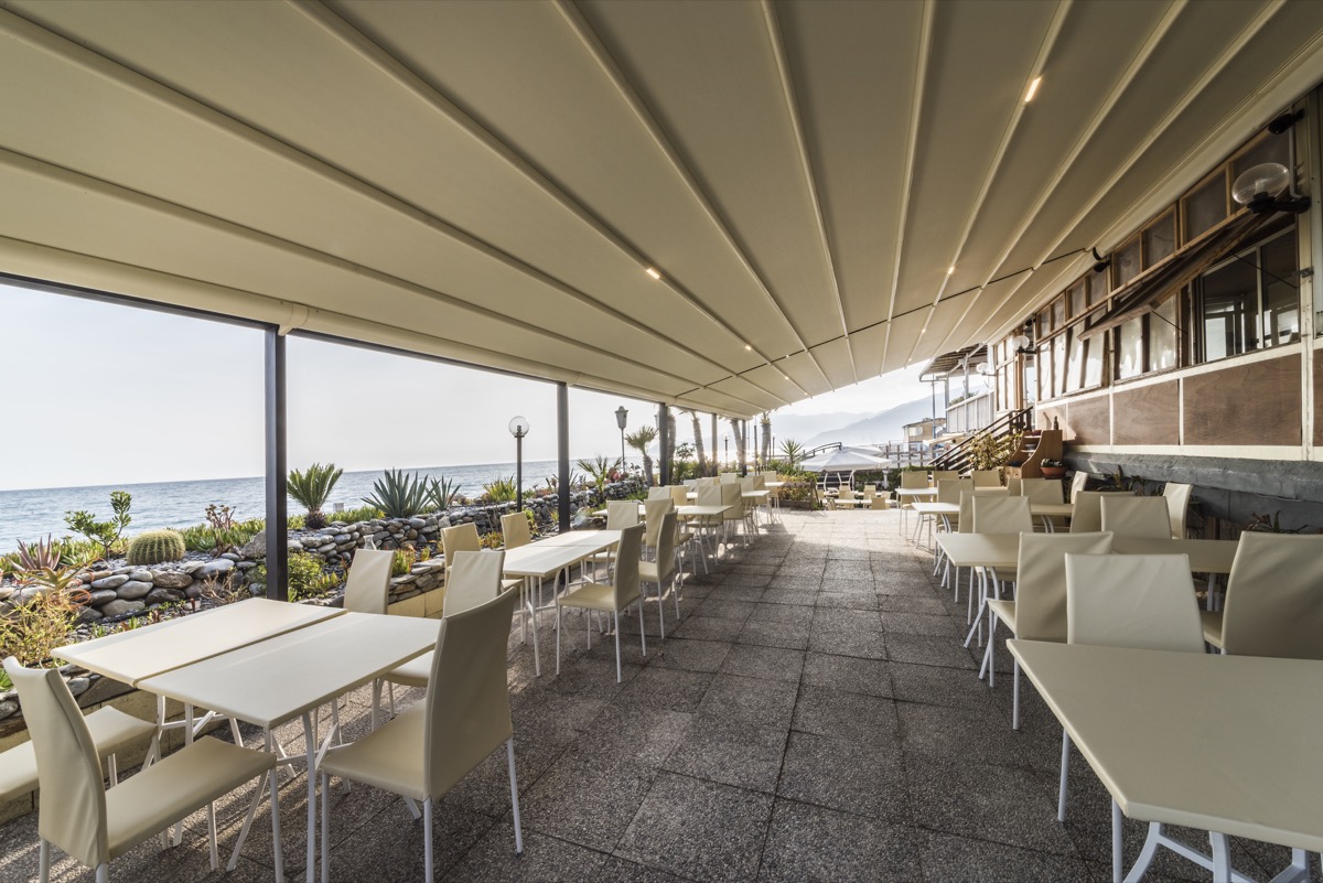 Bienestar y diseño atemporal con Pergotenda® Palladia®