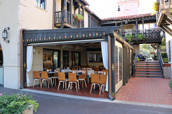 Pergola attached to house: classic design, timeless success